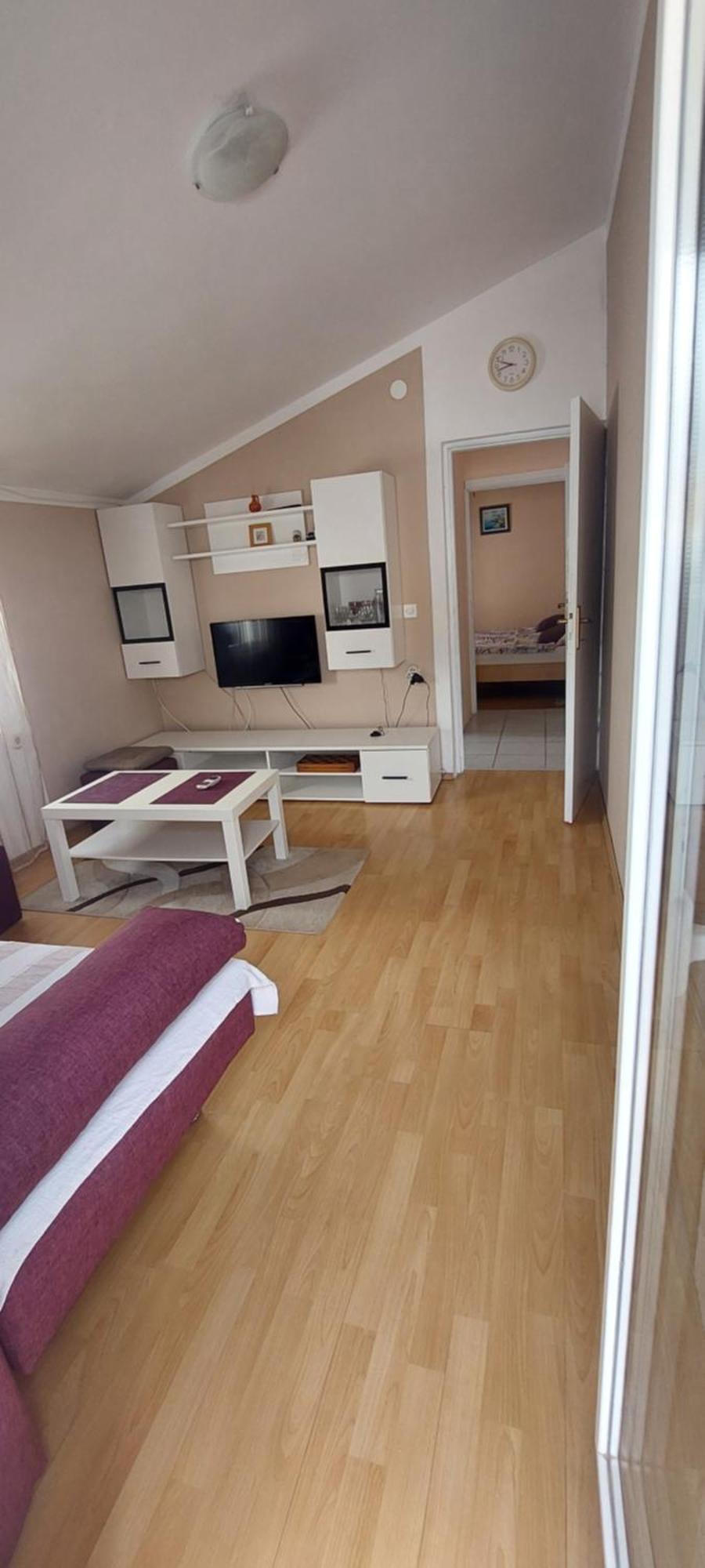 Apartman Jelena Vir Ngoại thất bức ảnh